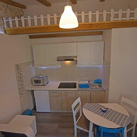 Apartments By The Sea Veli Losinj, Losinj - 7959 מראה חיצוני תמונה