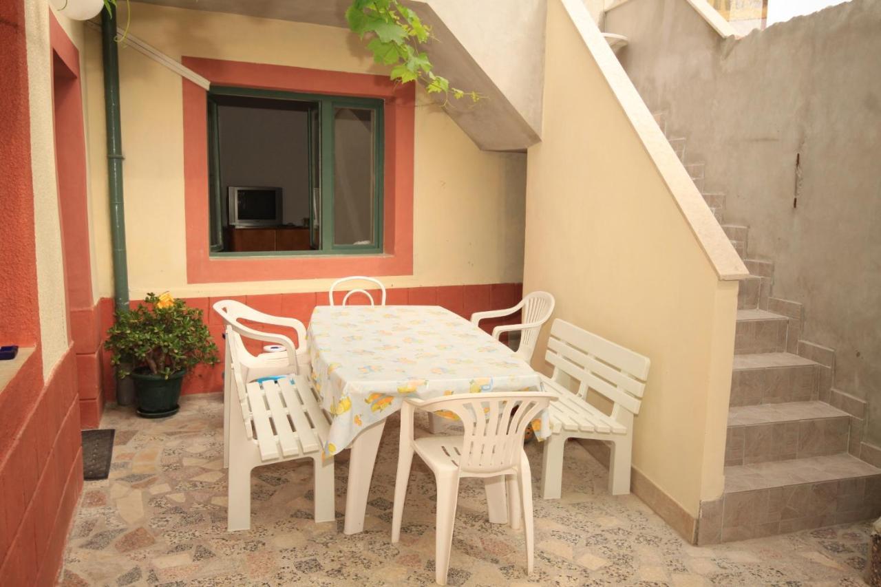 Apartments By The Sea Veli Losinj, Losinj - 7959 מראה חיצוני תמונה