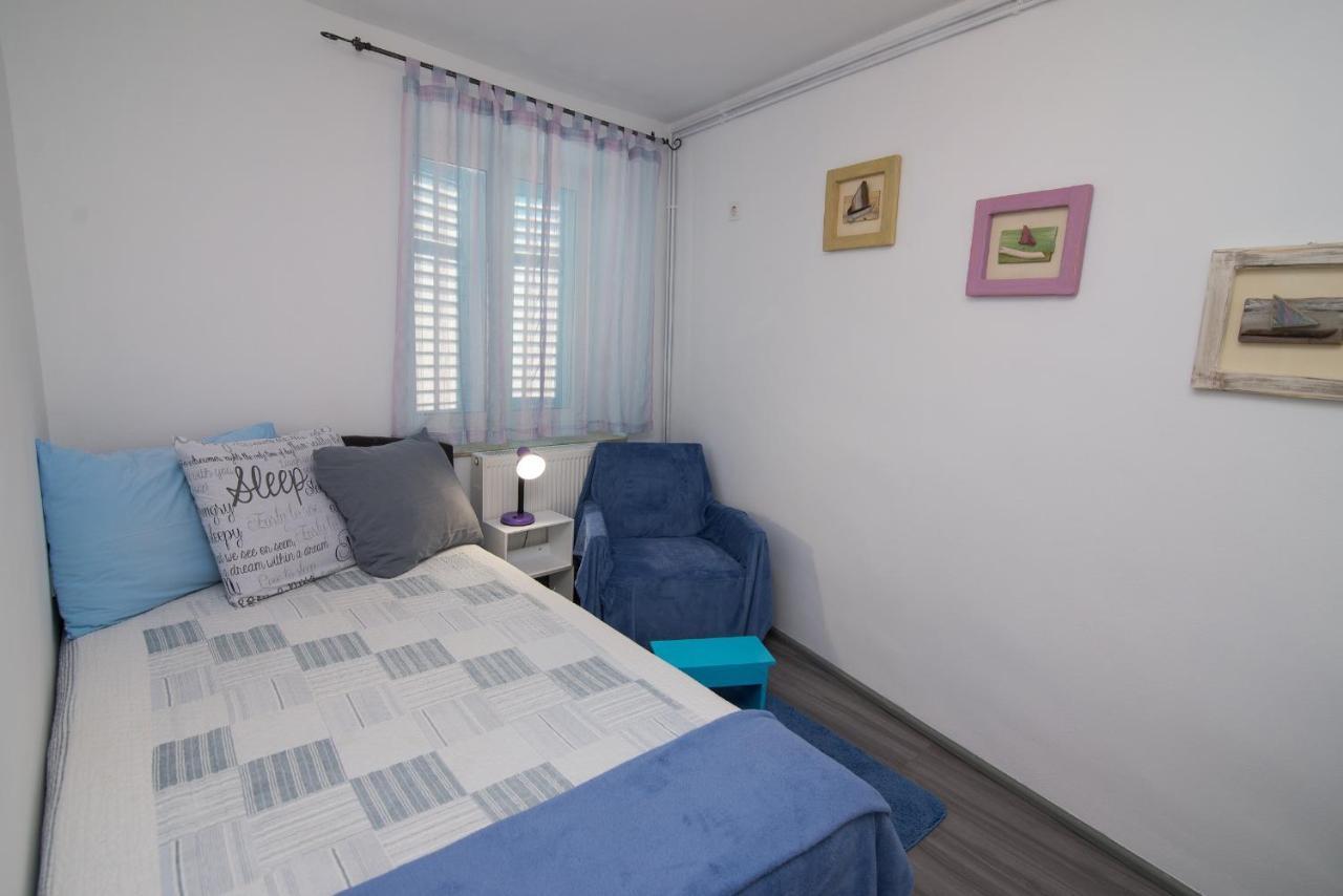 Apartments By The Sea Veli Losinj, Losinj - 7959 מראה חיצוני תמונה